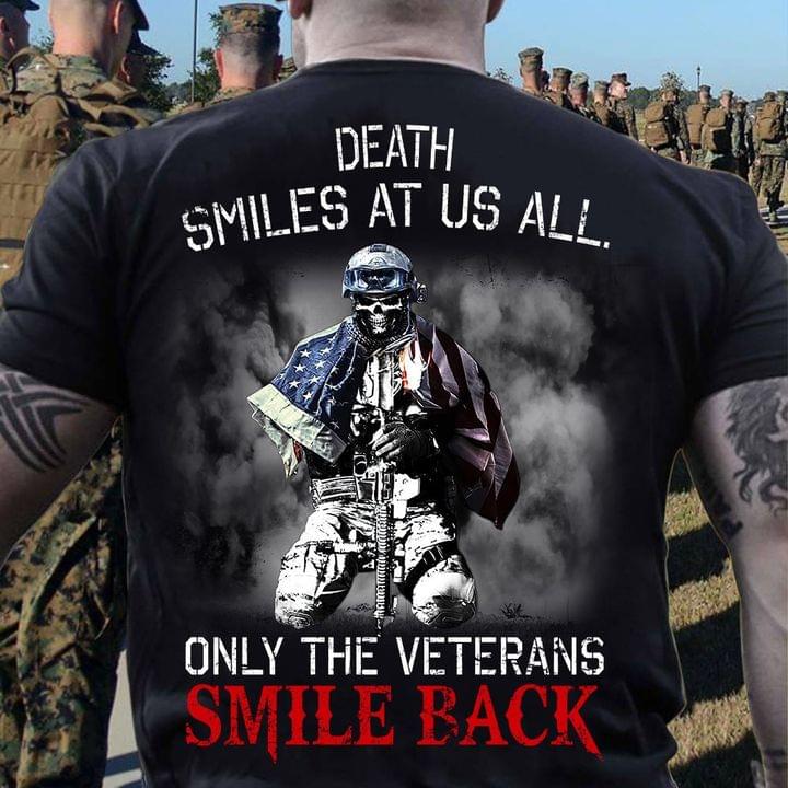 Death smiles at us all only the veterans smile back - Skullcap soldier with america flag