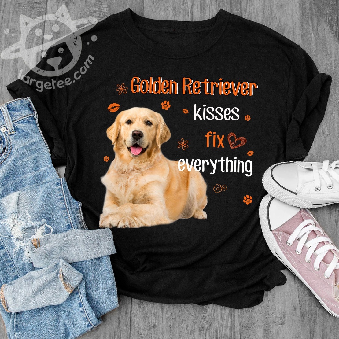 Golden retriever kisses fix everything - Golden dog