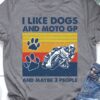 I like dogs and motogp and maybe 3 people - Motorbike Racing
