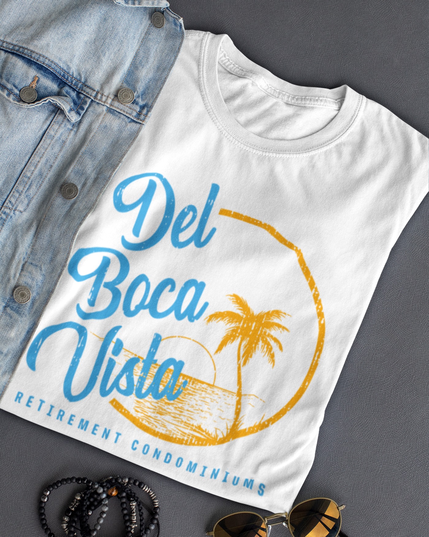 Del Boca Vista rirement condominiums - Coconut and beach