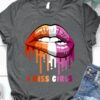 I kiss girl - Women's lip