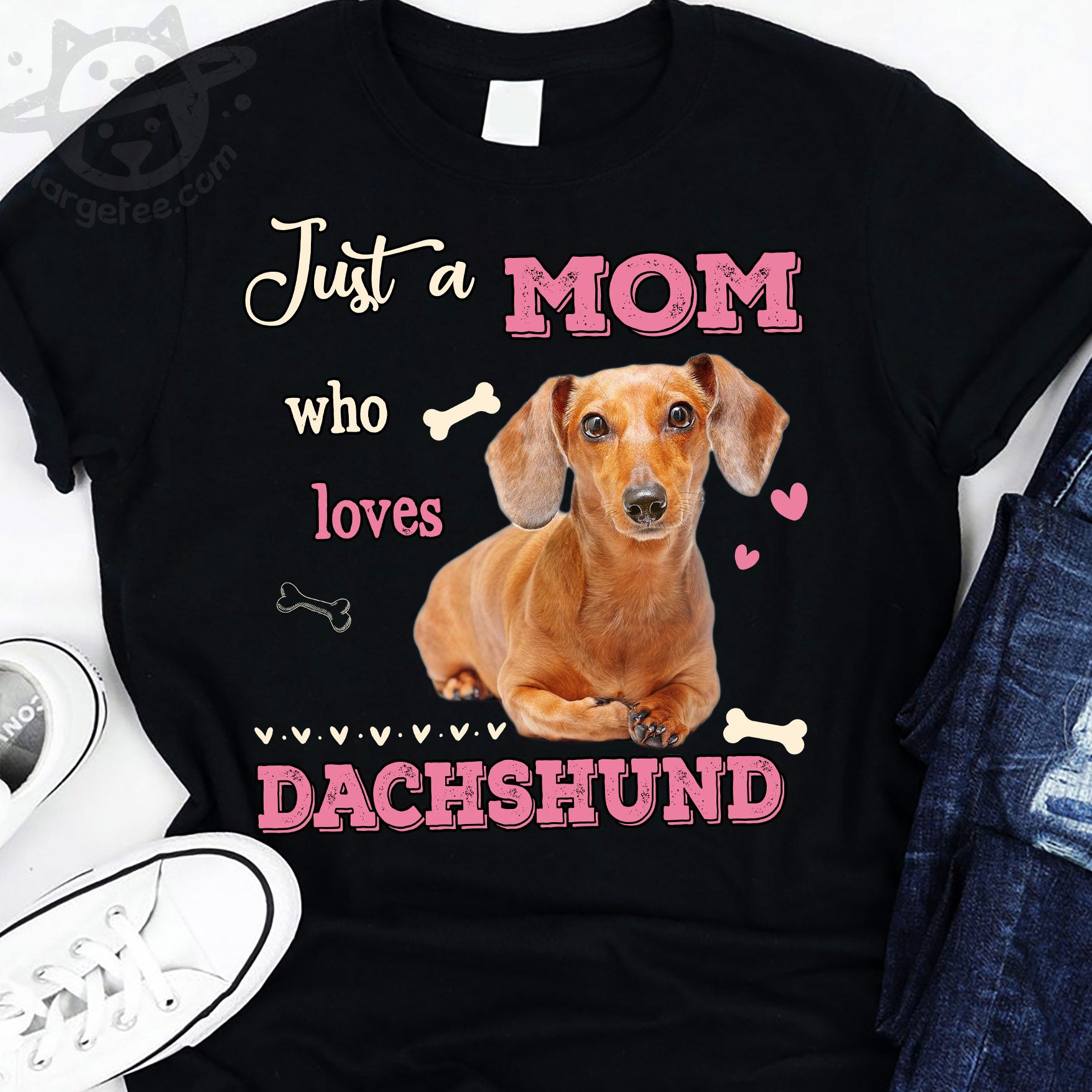 Just a mom who loves Dachshund - Dachshund dog