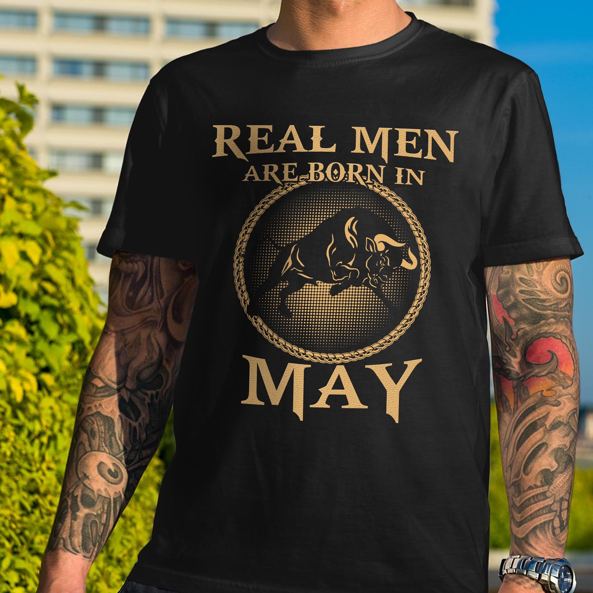 Real men are born in May - Bos gaurus
