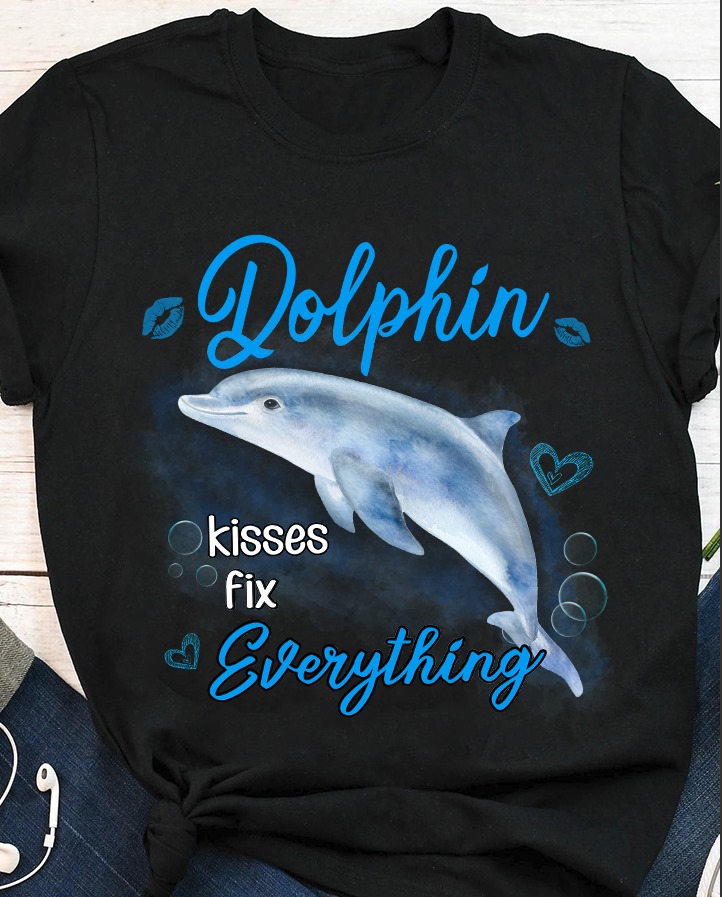 Dolphin kisses fix everything - Dolphin lover
