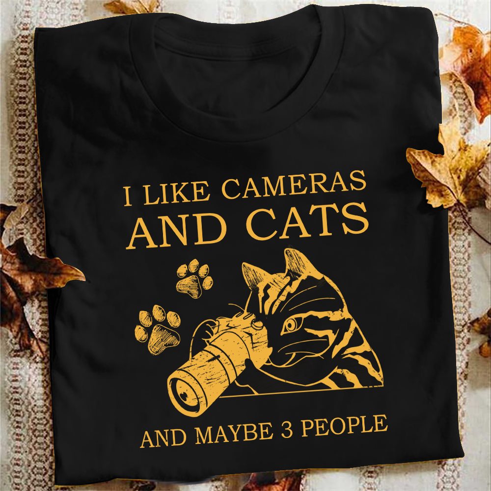 I like cameras and cats and maybe 3 people