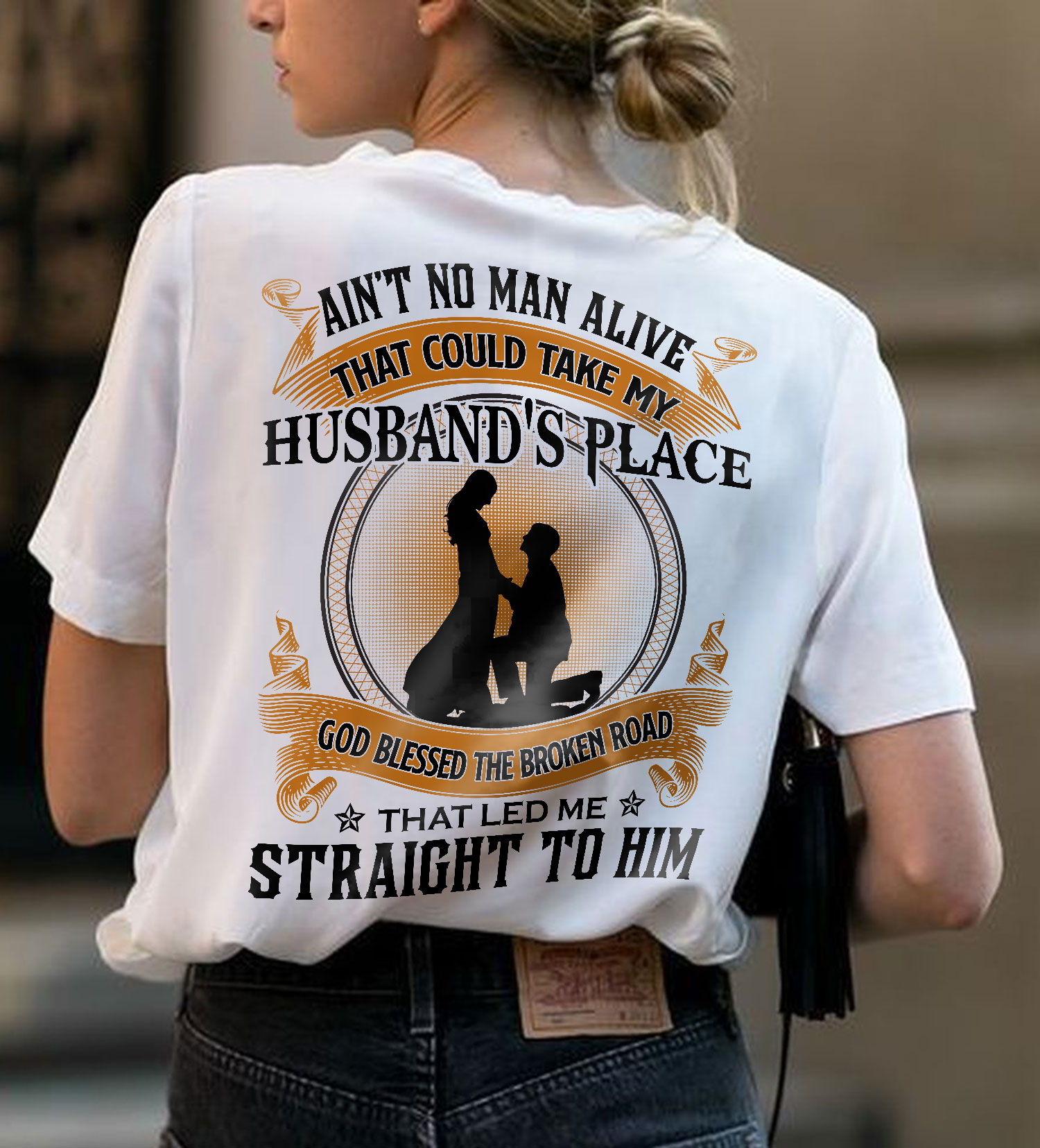 Ain't no man alive that could take my husband's place - Husband in heaven, wife and husband