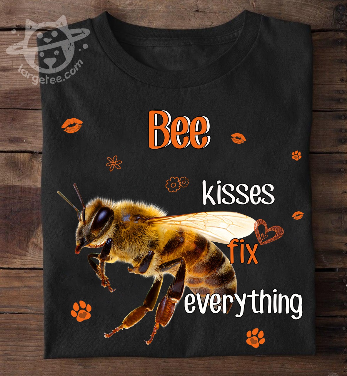 Bee kisses fix everything - Bee lover