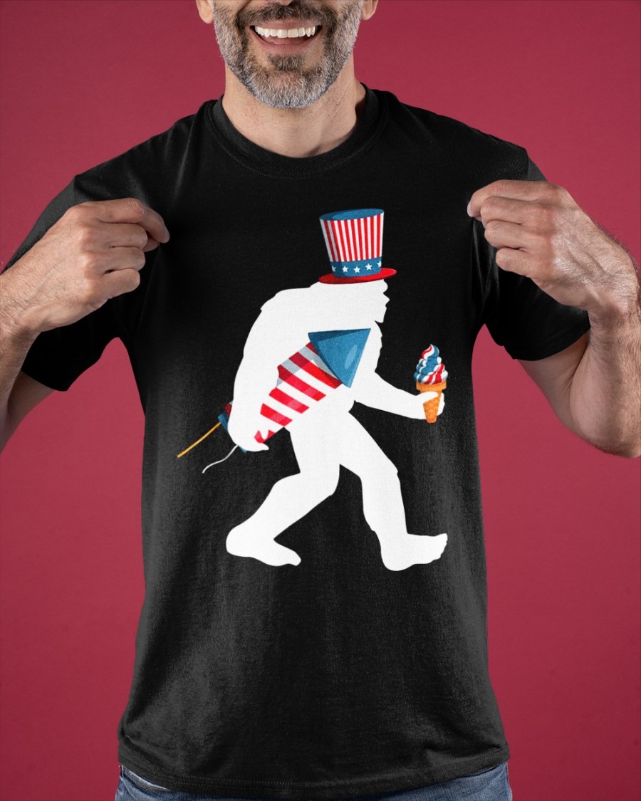 Big foot and America flag - Independence day