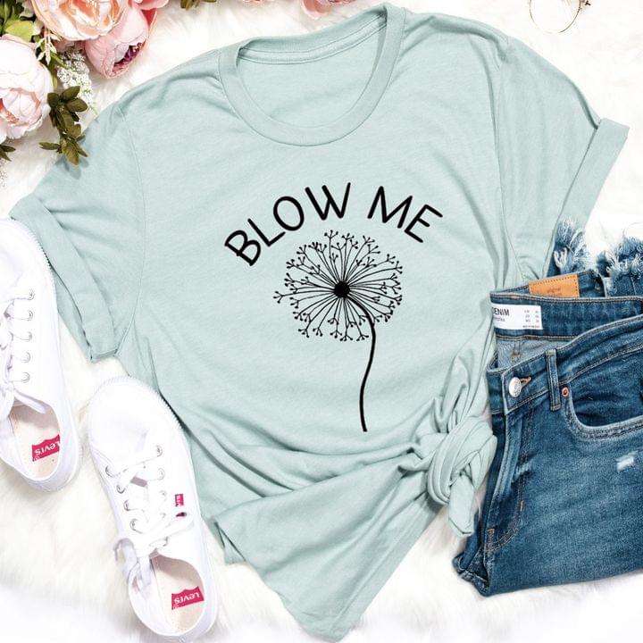 Blow me - Blow dandelion, dandelion flower
