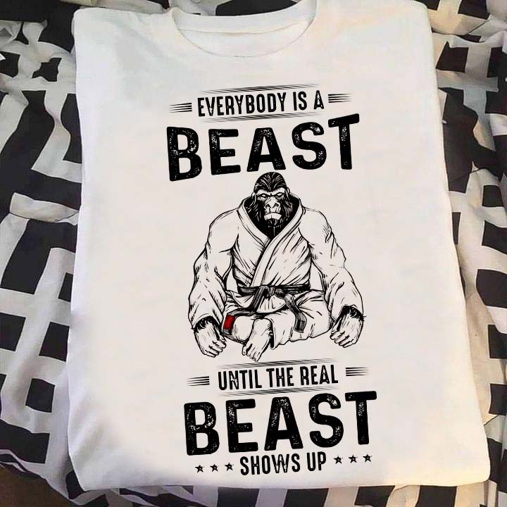 Everybody is a beast until the real beast shows up - Big foot judo
