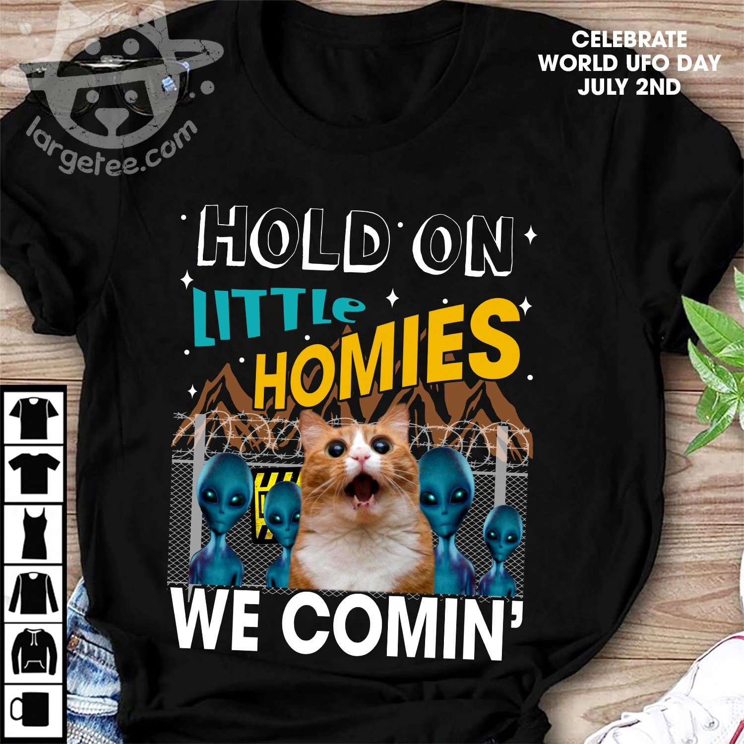 Hold on little homies we coming - Cat and alien, cat lover