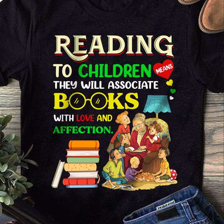 Grandma Grandchild Love Book - Reading to children they will associate books with love and affection