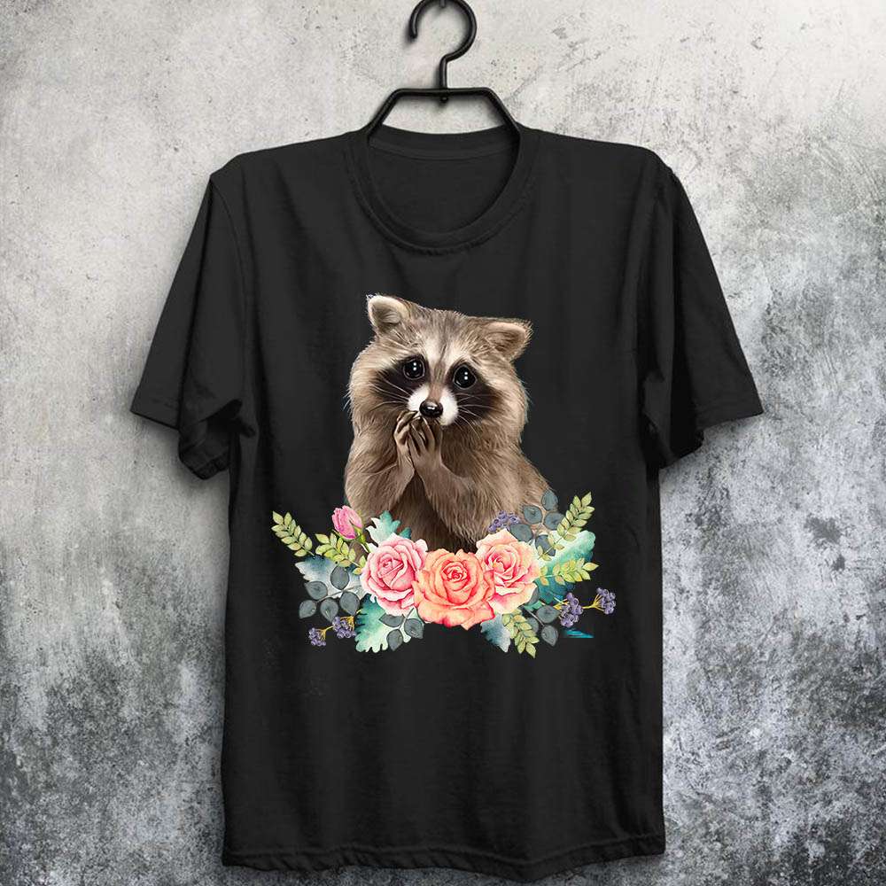 Raccoon and rose - T-shirt for raccoon lover, gorgeous raccoon
