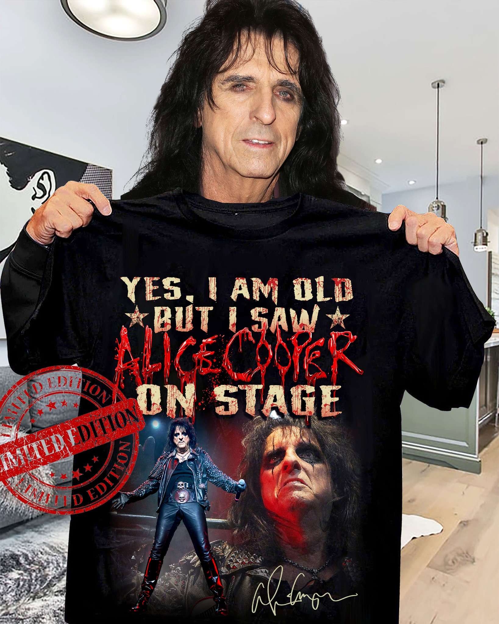 Yes, I am old but I saw Alice Cooper on stage - Alice Cooper star