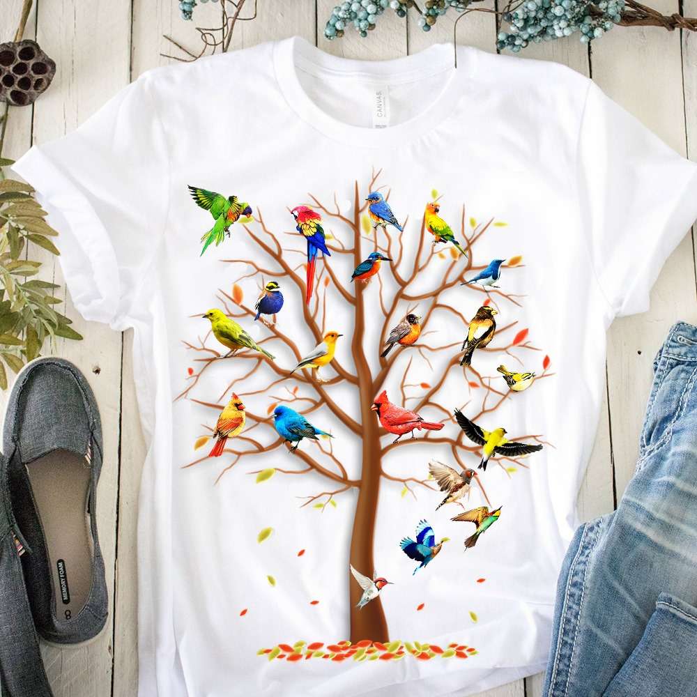 Cardinal bird, colorful parrot and hummingbird - T-shirt for bird lover