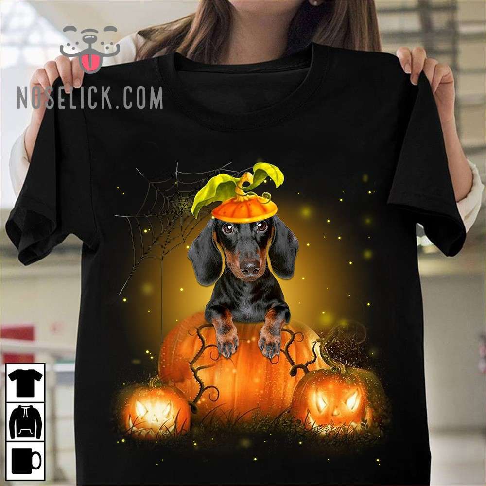Dachshund in Pumpkin Funny Halloween Gráfico por T-Shirt Empire