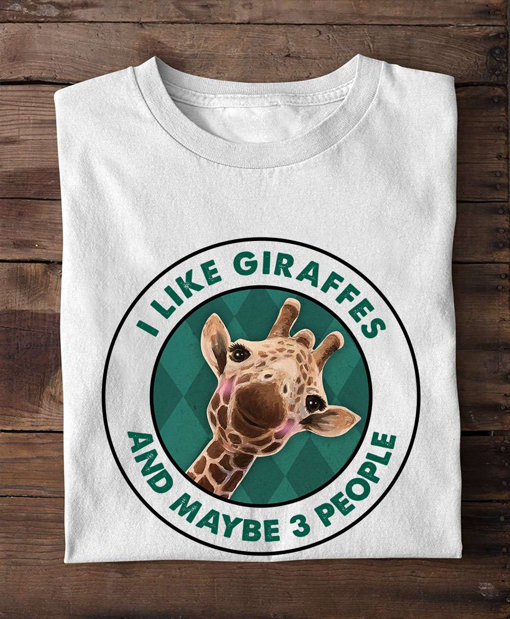 I like giraffes and maybe 3 people - Gorgoeus giraffe, giraffe wonderful animal