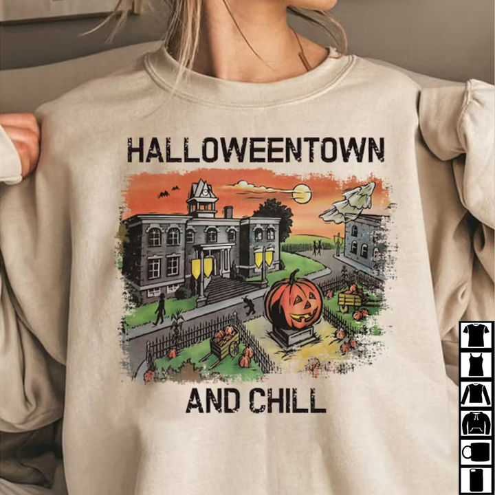 Halloweentown and chill - Happy Halloween, Halloween decoration