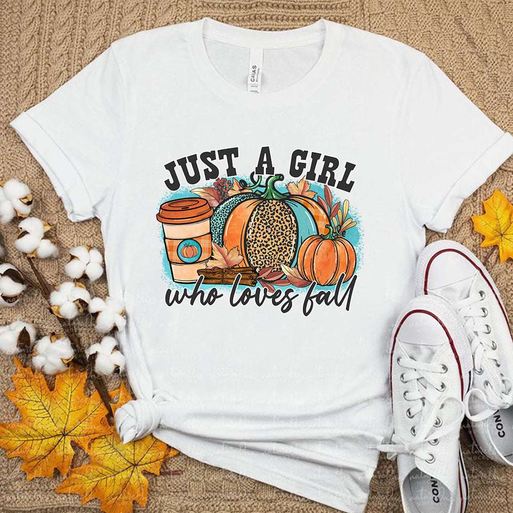 Just a girl who loves fall - Pumpkin spice, fall season of pumpkin