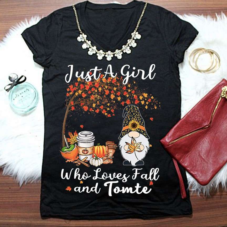 Just a girl who loves fall and tomte - Fall the wonderful season, Garden gnomes, fall pumpkin