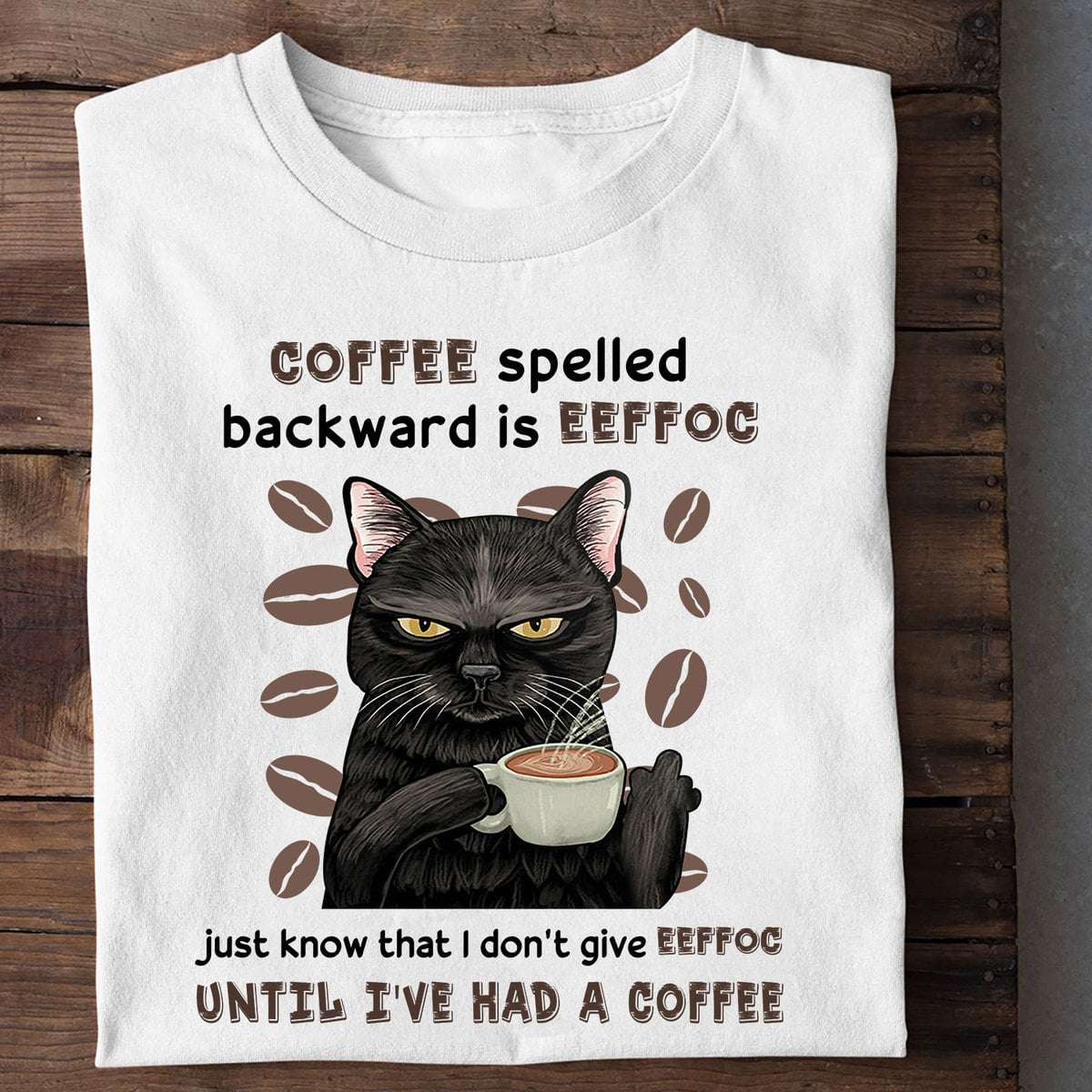 Black cat and coffee - T-shirt for coffee person, cat and caffein