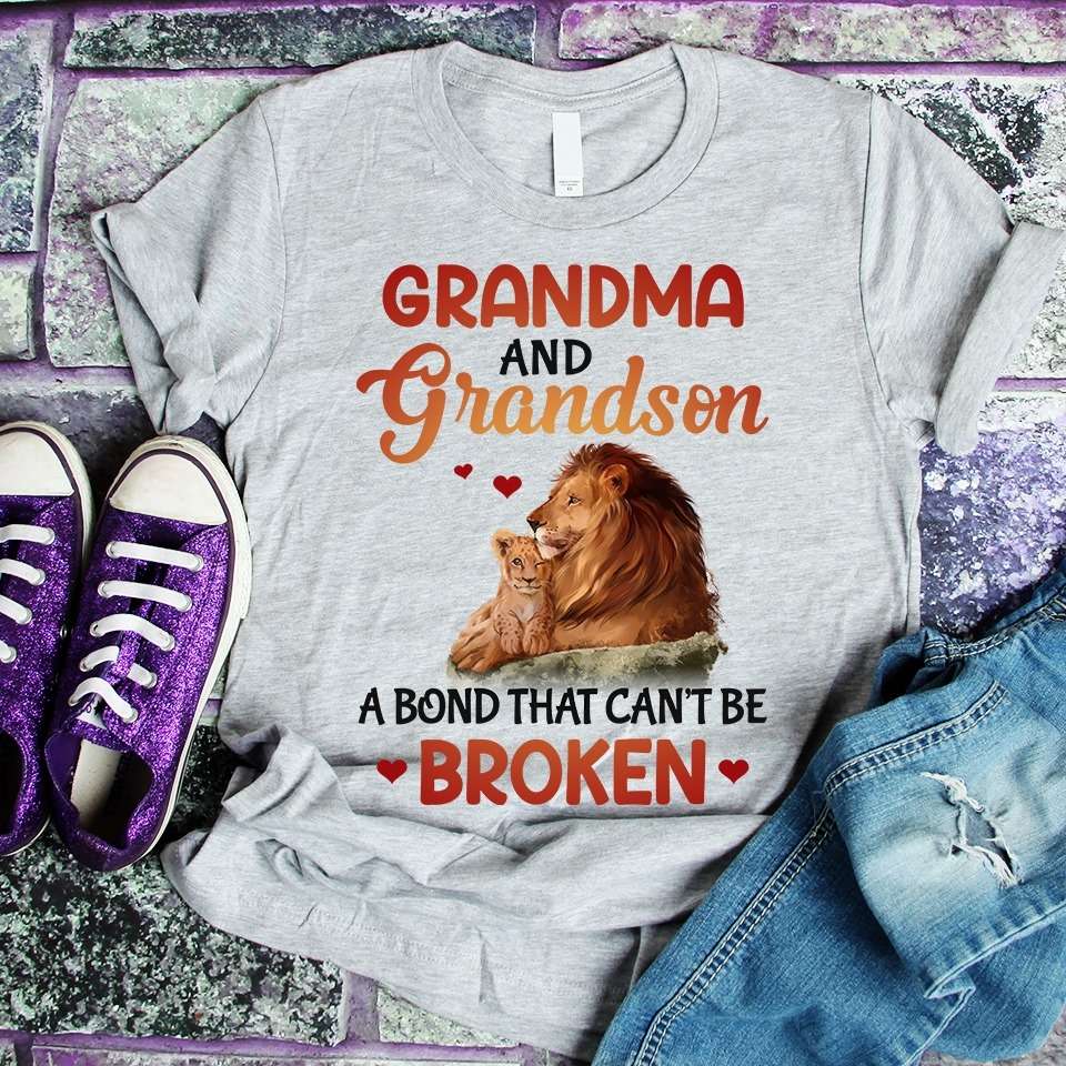 Grandma and grandson a bond that can't be broken - Lion family, gift for grandma