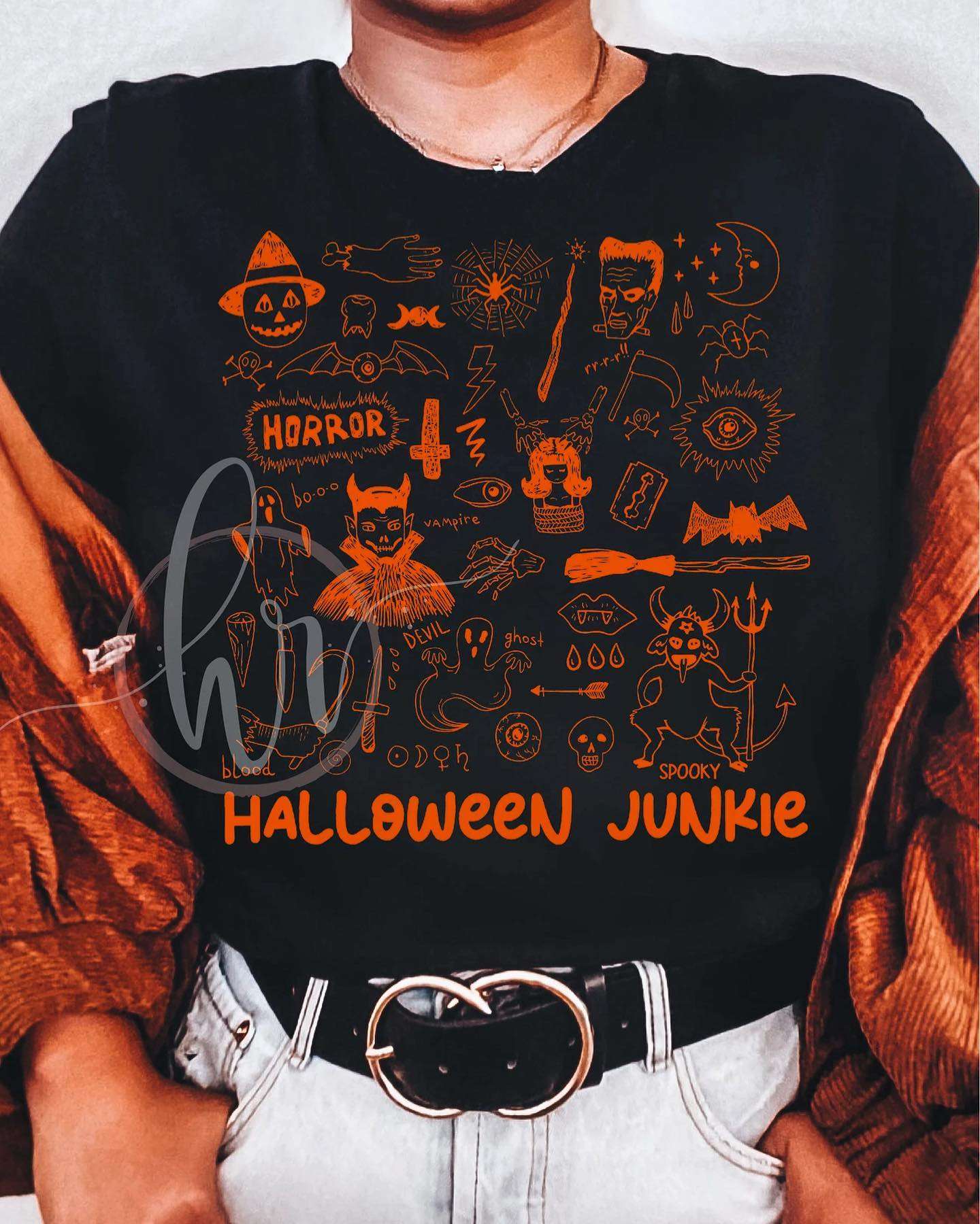 Halloween Junkie - Scary T-shirt for Halloween, Halloween spooky vibes