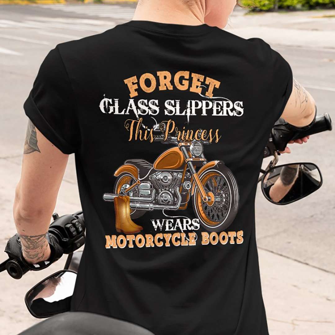 Forget glass slippers, this princess wear motorcycle boots - Princess loves motorcycle