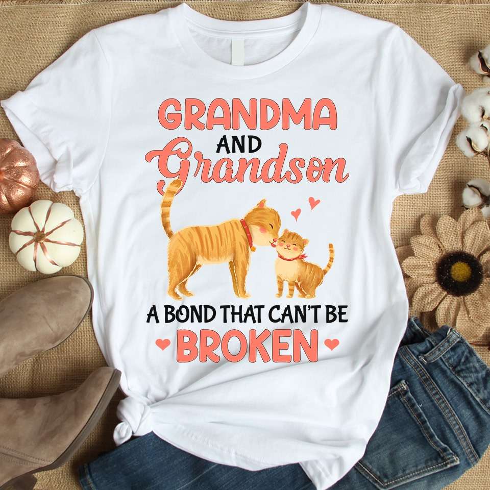 Grandma and grandson, a bond that can't be broken - Cat family