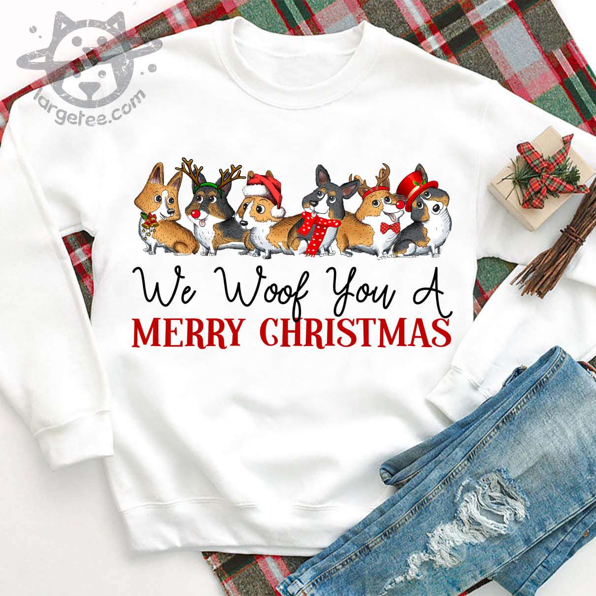 We woof youa Merry Christmas - Gorgeous corgi dog, Christmas day gift