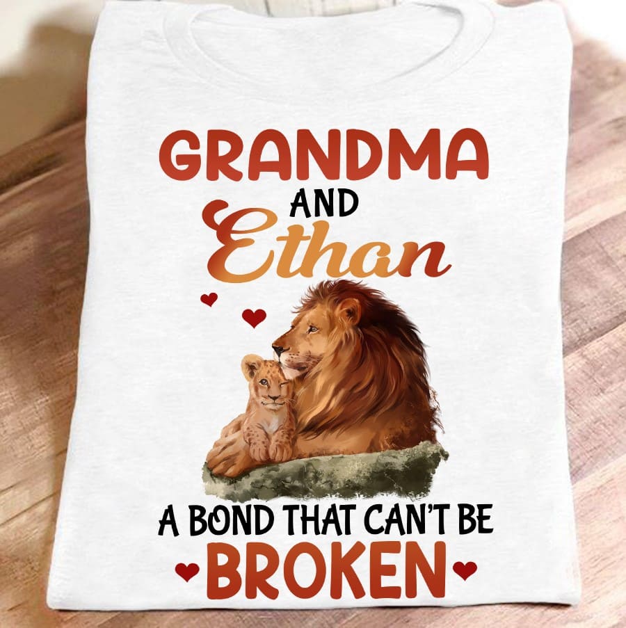 Grandma and Ethan - A bond that can't be broken, Lion family T-shirt