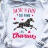 Juste une fille qui aime les chevaux - Floral horse graphic T-shirt, gift for horse lover