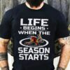 Life begins when the season starts - Wrestling season, professional wrestlers