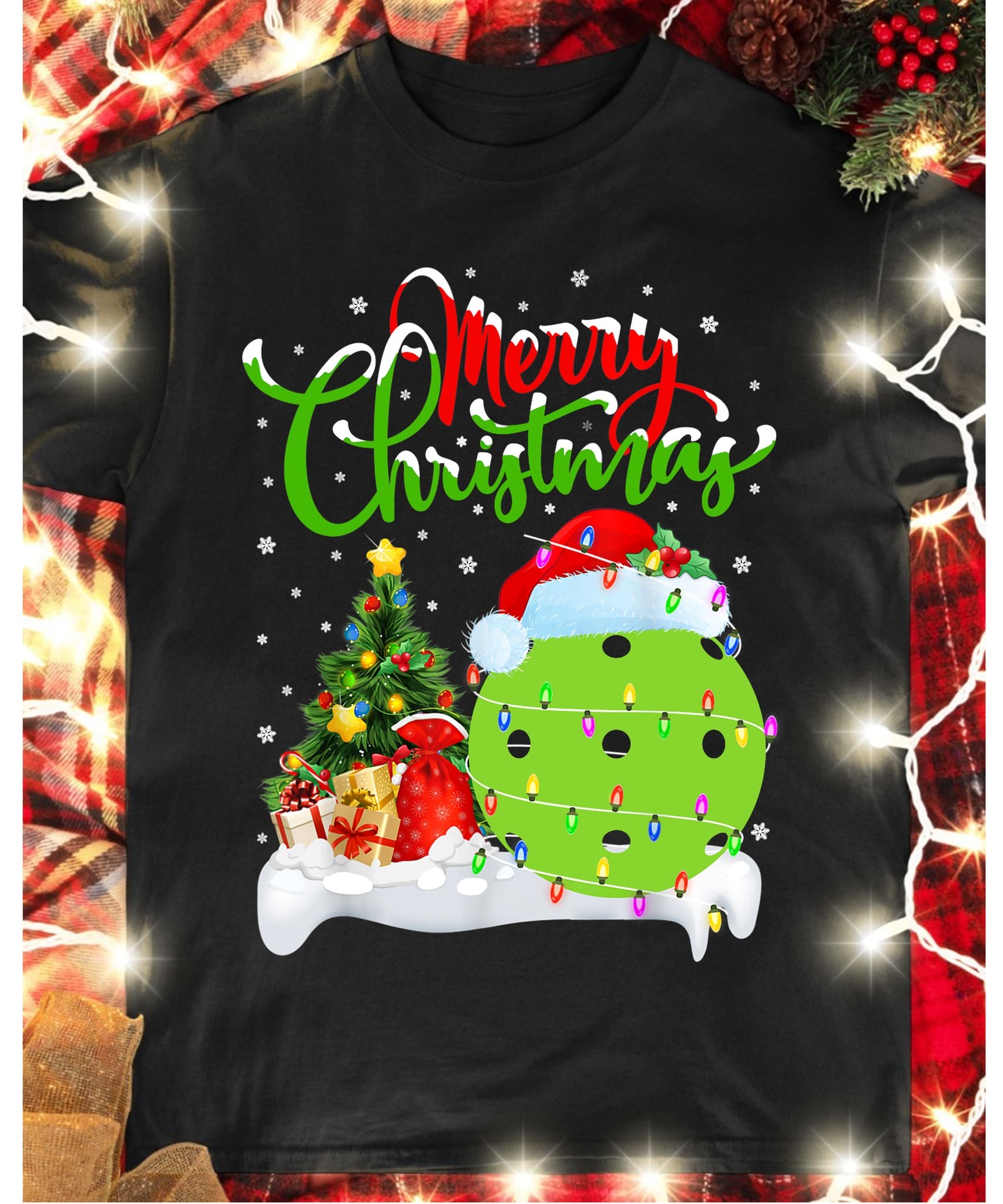 Merry Christmas T-shirt - Christmas tree and bowling, love playing bowling