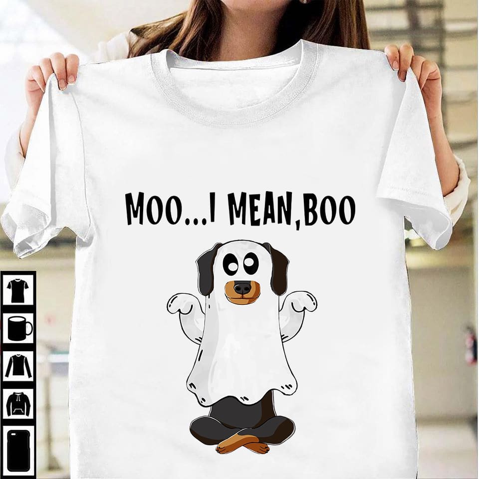 Moo I mean boo - Halloween white boo costume, Dachshund dog on Halloween