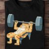 Muscle cat T-shirt - Cat lifting weights, gift for bodybuilder