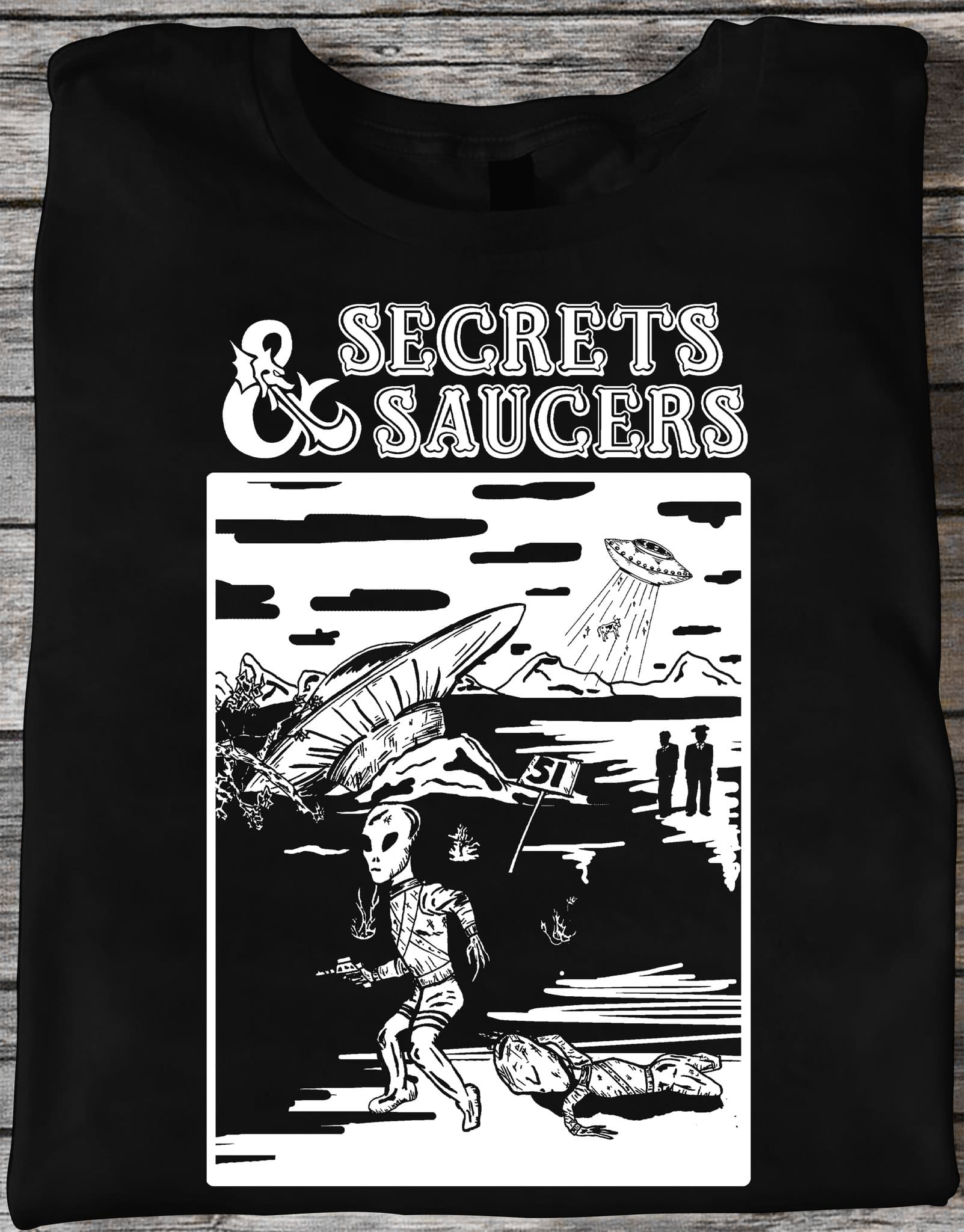 Secrets and saucer - Unidentified found object, Alien and UFO