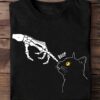 Skull playing with cats - Gift for cat lover, black cat graphic