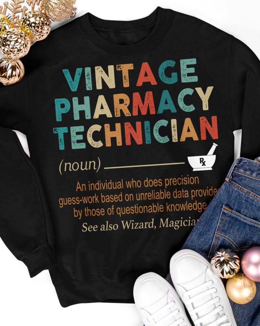 Vintage pharmacy technician - Wizard and magician, pharmarcy technician T-shirt