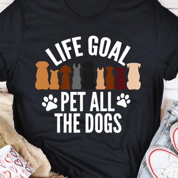 Life goal - Pet all the dogs, Life with dogs